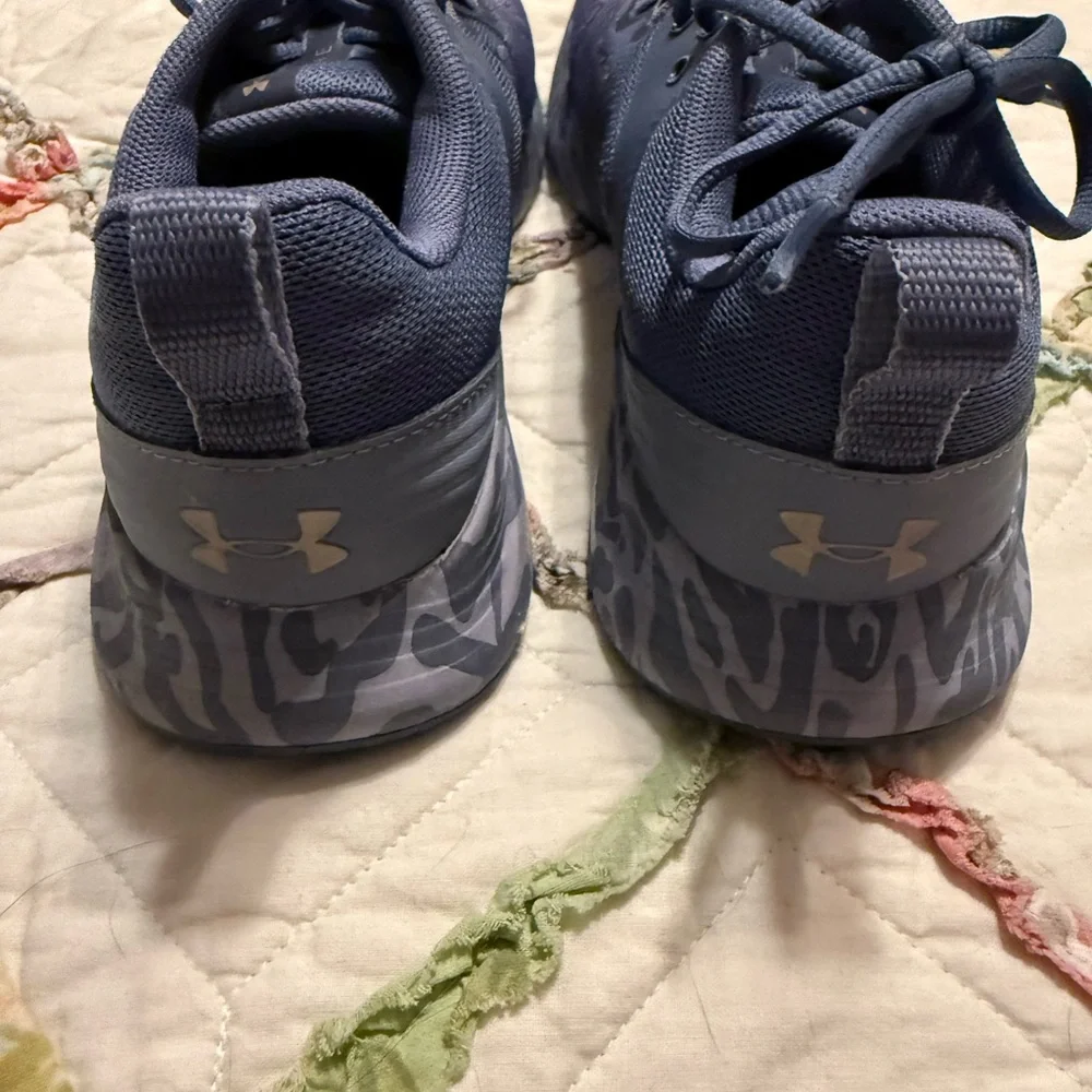 Under Armour Women's Blue Athletic Lace-Up Sneakers
